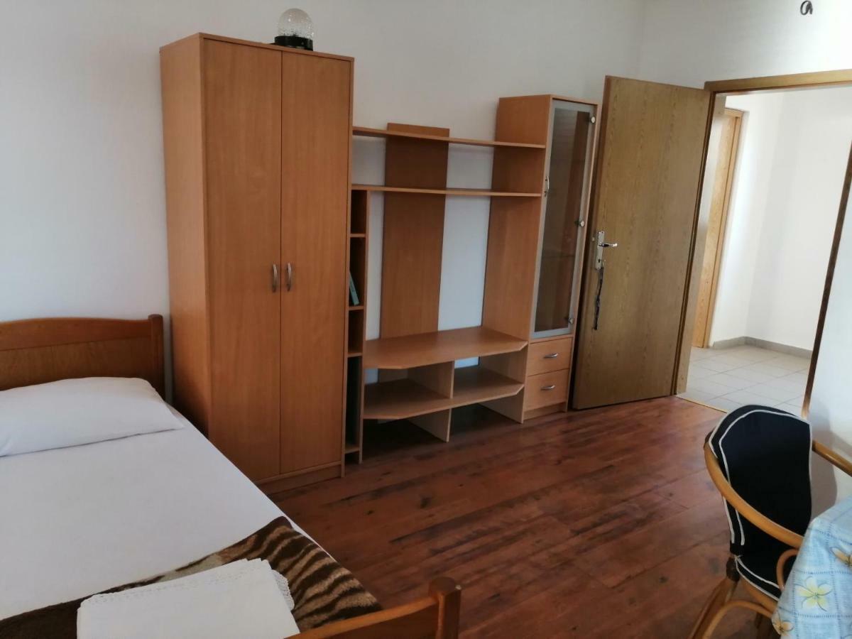 Apartmani Marin Seline Esterno foto